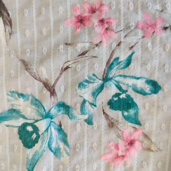 Torrid Clip Jacquard Square Neck Flutter Sleeve Top sz 1 - Picture 8 of 11